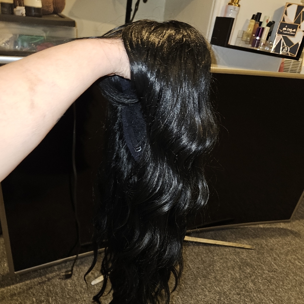 Black wig 18 inch